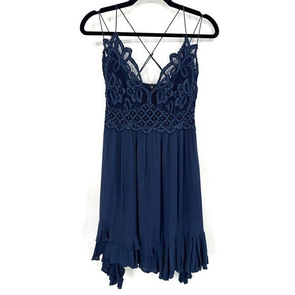 FREE PEOPLE Adella Blue Lacy Spaghetti Strap Mini Slip Dress Size L Large - Picture 3 of 10